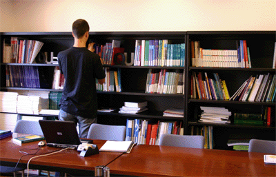 04-08-03_Biblioteca